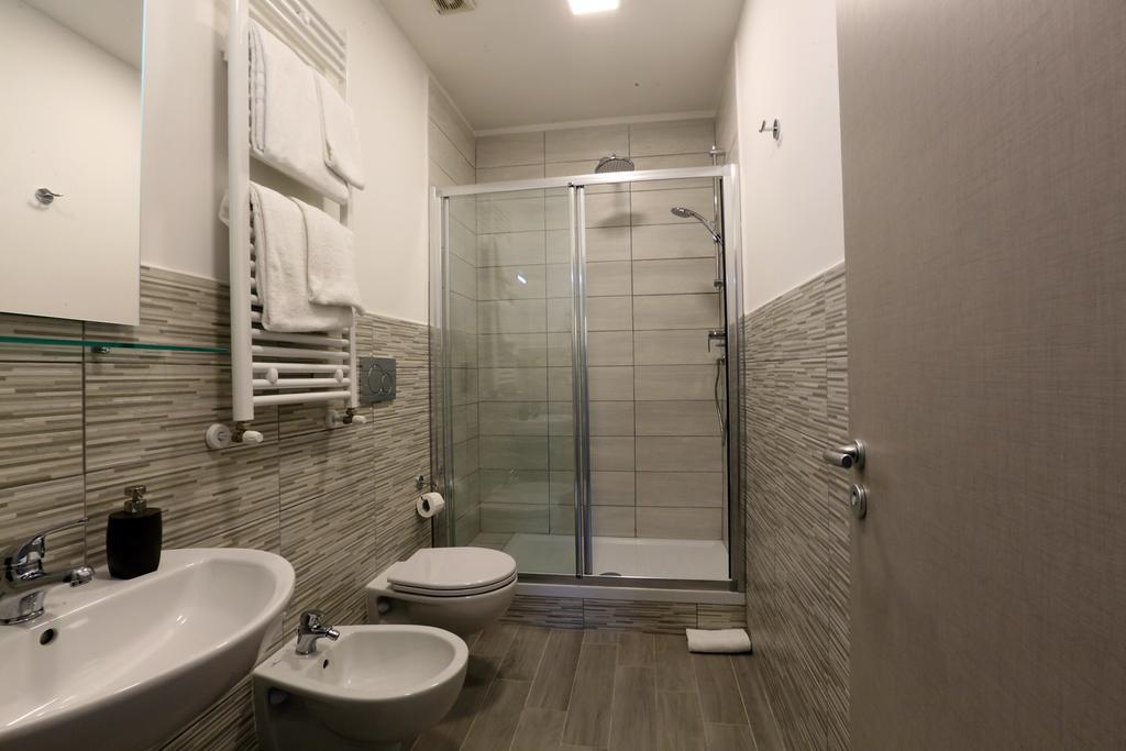 Casa Martinez Roma Hotel Стая снимка